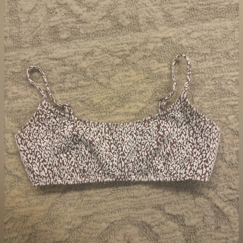 Billabong Cheetah Print Scoop Neck Bikini Top | Size: S